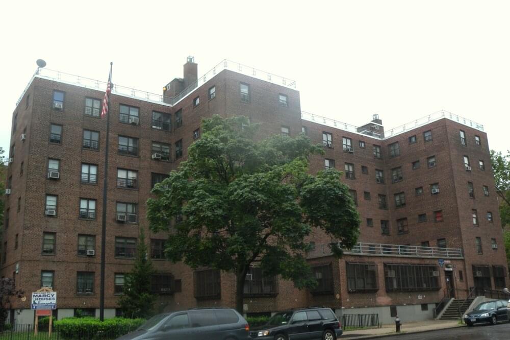 Marcy projects across Queensbridge to Brooklyn West On 5th Avenue Lyrics Meaning