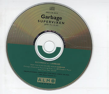 GARBAGE SUPERVIXEN garbage supervixen: