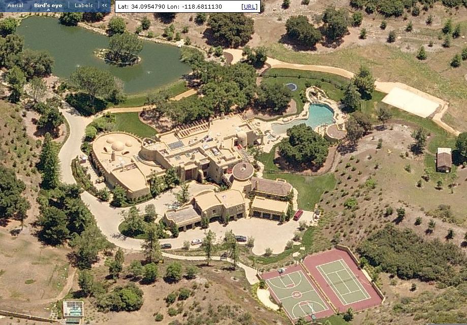 Montclair new jersey. роберт холбрук смит. кингстон авеню филадельфия. Smith s house. замок уилла смита в городе калабасас.