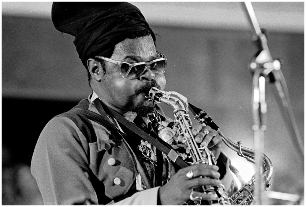 Why people sleeping on Xzibit? Genius