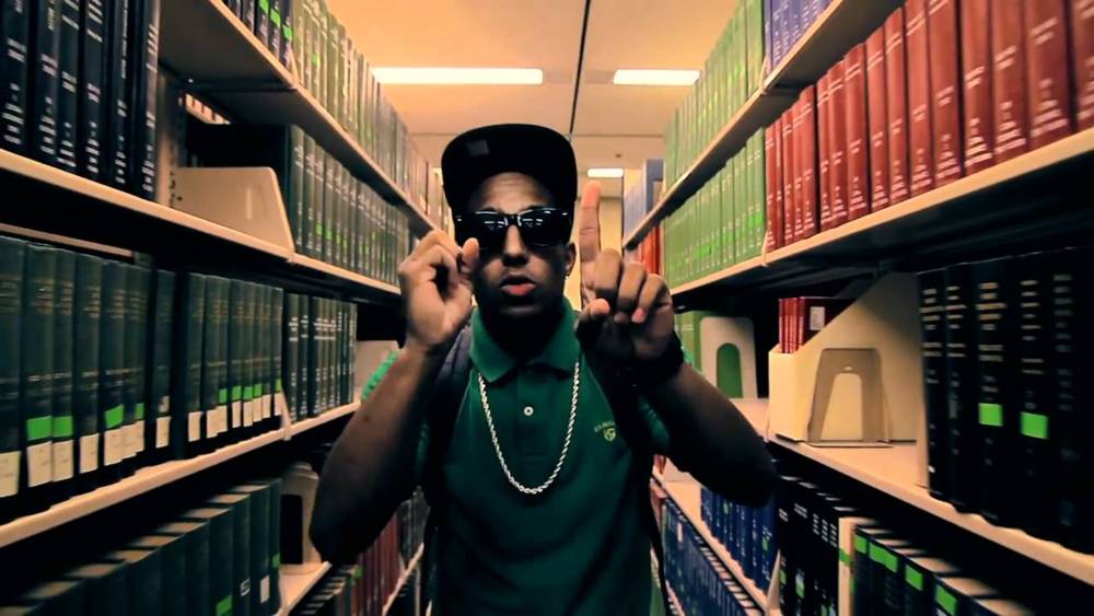 Futuristic Like That Lyrics Genius Lyrics